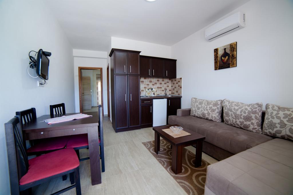 Kollari Apartments Ulcinj Exterior photo