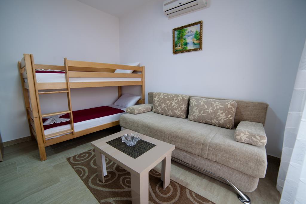 Kollari Apartments Ulcinj Exterior photo