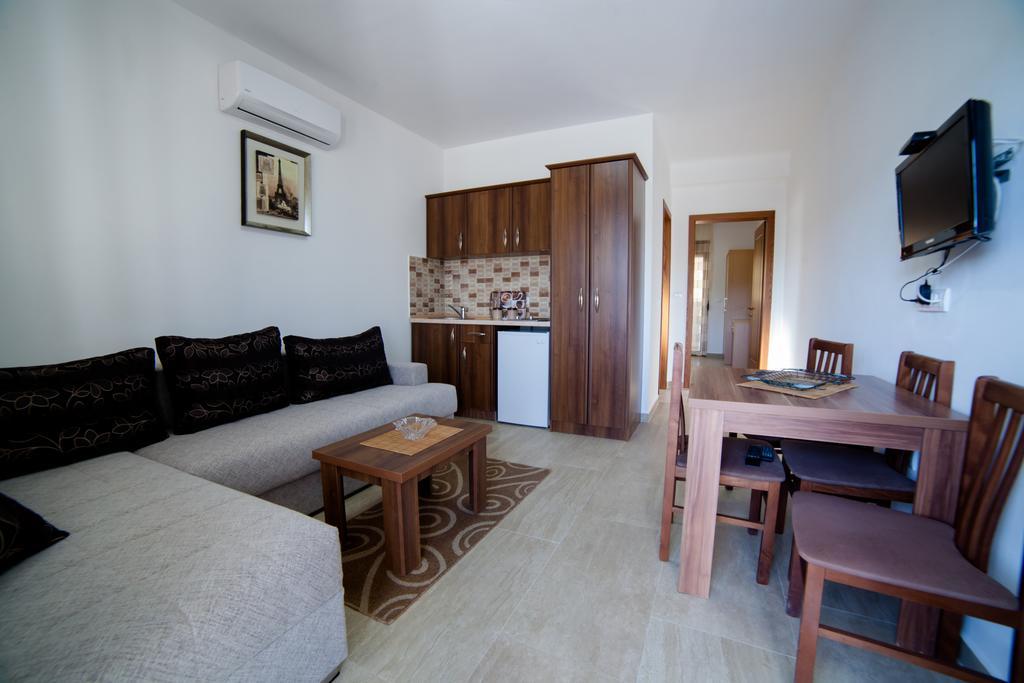 Kollari Apartments Ulcinj Exterior photo